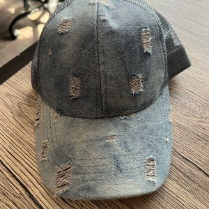 💙Blue Jean Distressed Hat